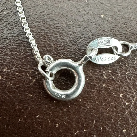 30” Sterling Silver Box Chain Necklace - Picture 4 of 8